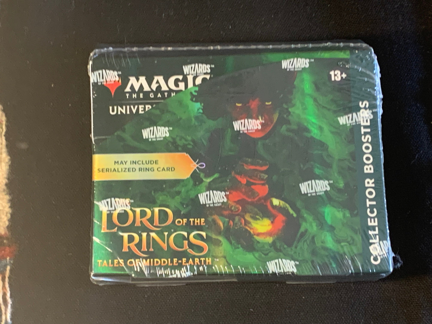 Boite de boosters collector de Le Seigneur des Anneaux : chroniques de la Terre du Milieu